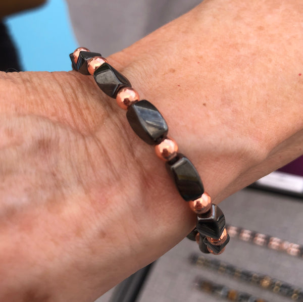 The TIFFANY - Single Strand Bracelet