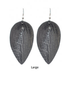 Leaf -  Leather, Black Crackle
